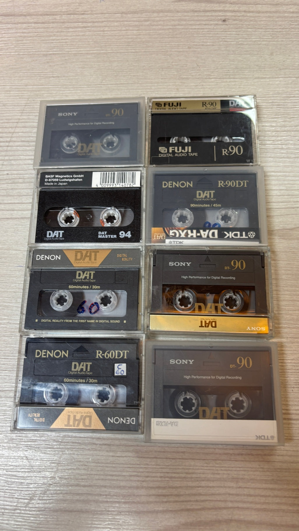 8 DAT-Kassetten Sony Fuji Denon BASF 60–94 Min. nur einmal bespielt