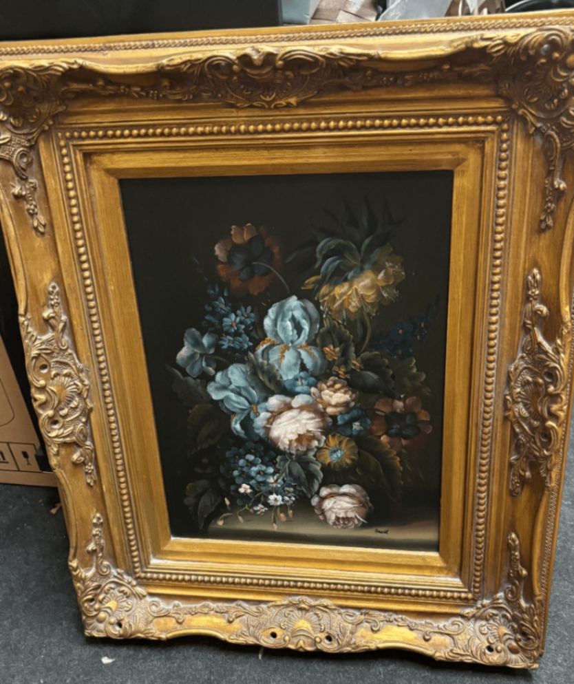 Blumenstillleben als Leinwanddruck im goldfarbenen Prunkrahmen 40 × 60 cm