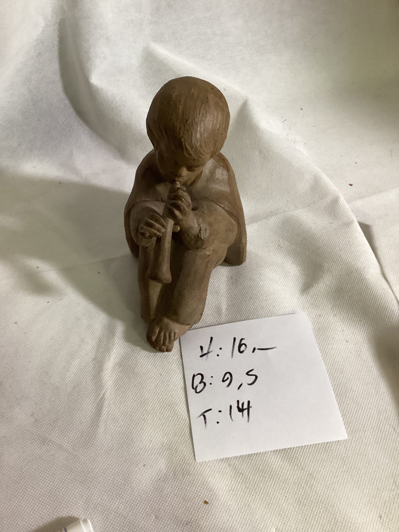 Helmut Bourger (1929–1989) Figur Junge mit Blasinstrument