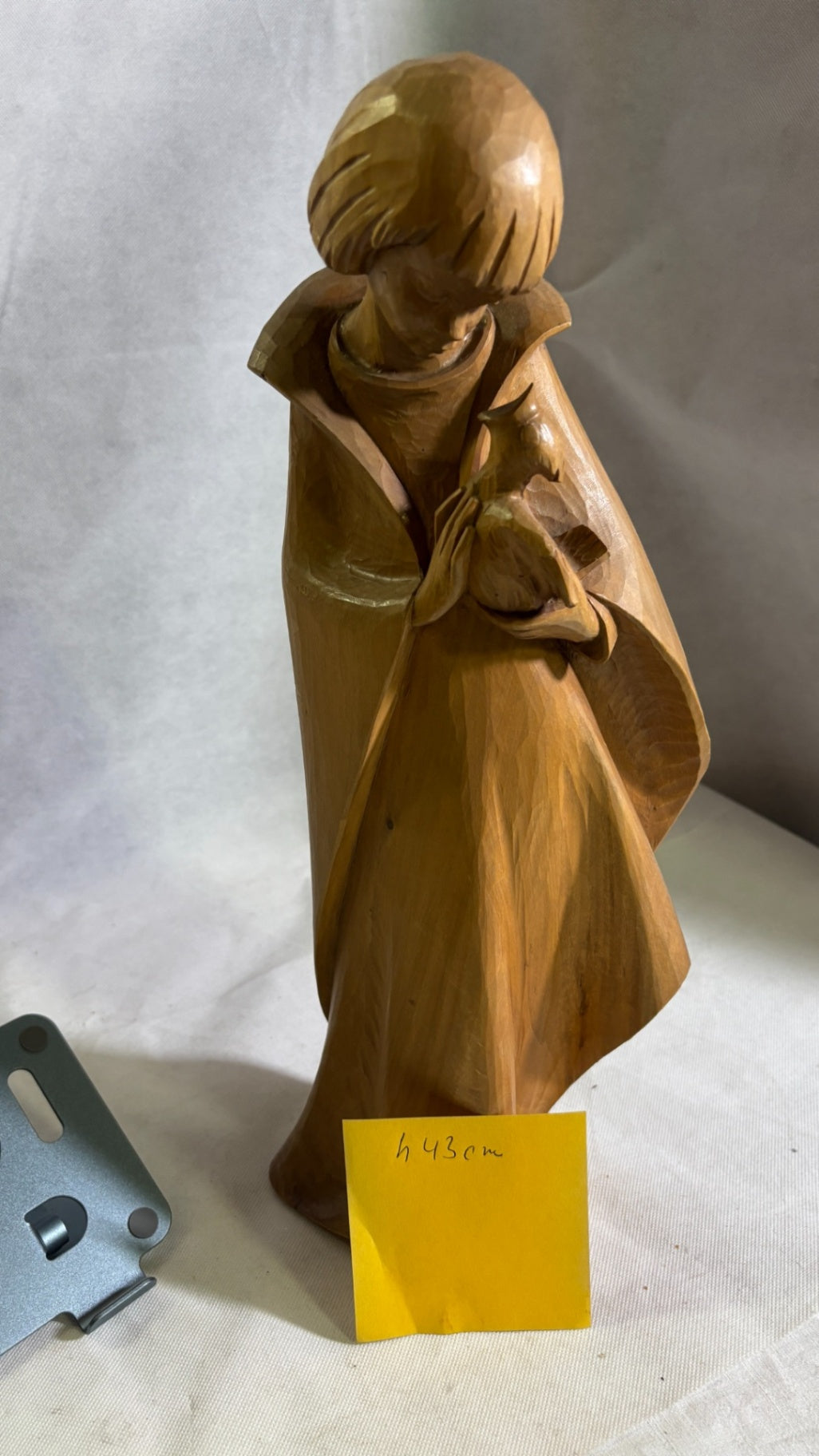 Luis Comploj Tirol Holzschnitzerei Frau mit Vogel ca. 43 cm