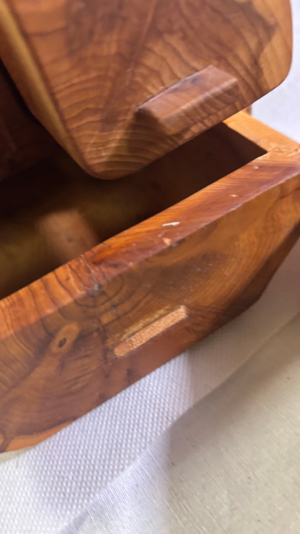 Rustikaler Schreibtisch-Organizer Baumstamm Holz mit Schubladen