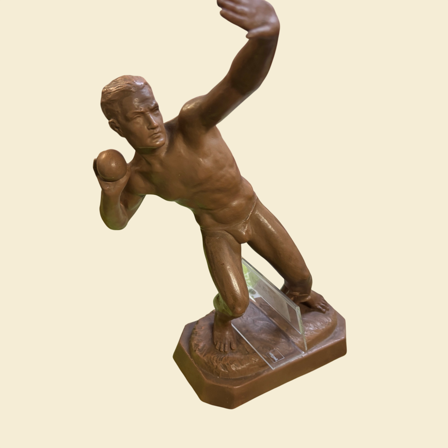 Goldscheider Keramikfigur „Kugelstoßer“ Modell 8697 ca. 35 cm