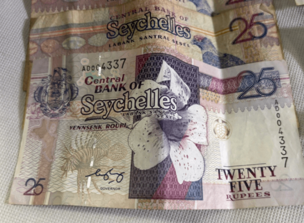Seychellen 200 Rupien 10 Banknoten 10 25 50 Rupees Geldscheine Sammlung