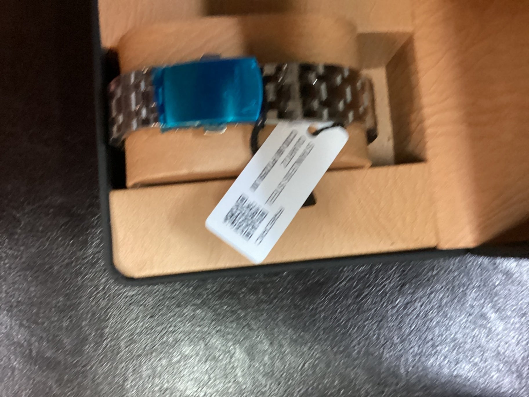 FREDRIC Armbanduhr rechteckig – Metallarmband – Steinbesatz – mit Box