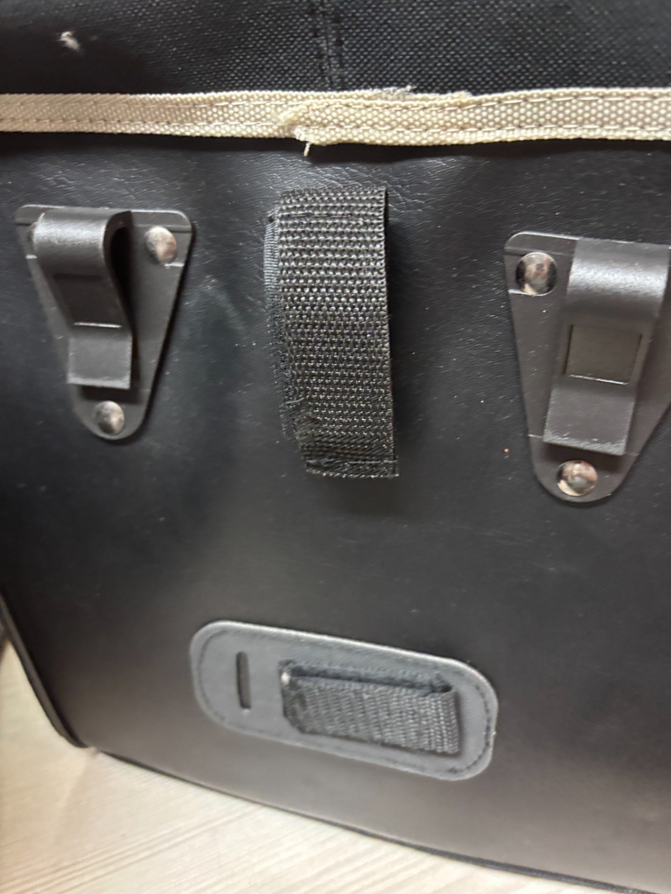 2 Fahrradtaschen für Gepäckträger schwarz – fast neuwertig
