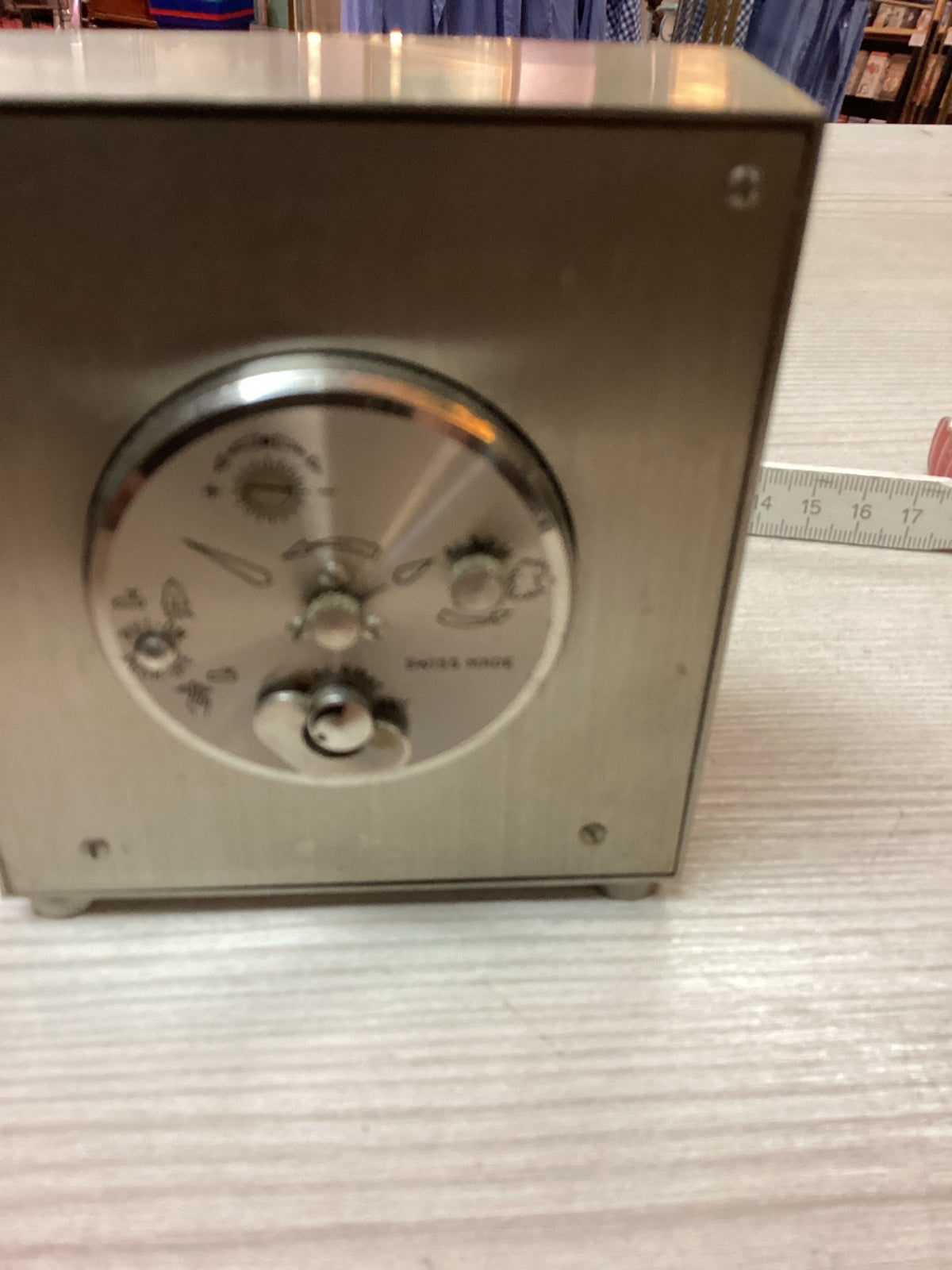 SWIZA 8 mechanischer Tischwecker Swiss Made silberfarben – läuft