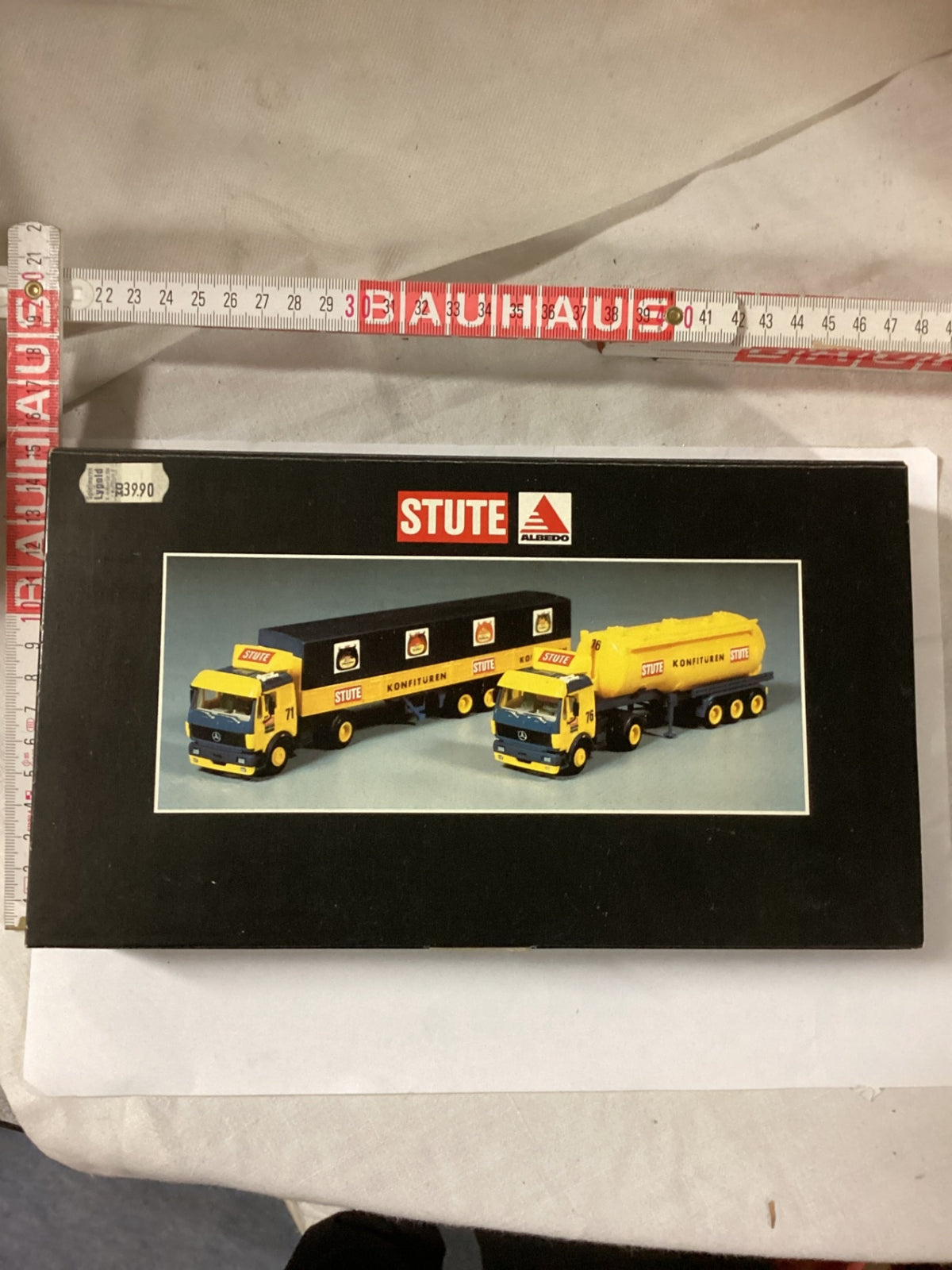 Albedo 2 LKW Modelle gelb blau in STUTE Box Fahrerhaus separat 1:87