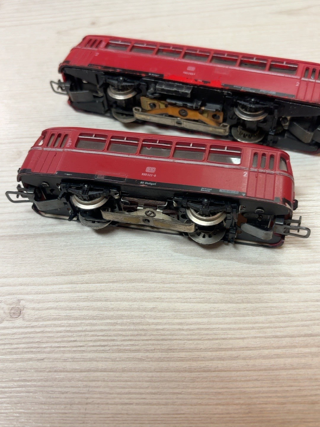 Märklin H0 Schienenbus mit Beiwagen – starke Lackschäden, Bastler