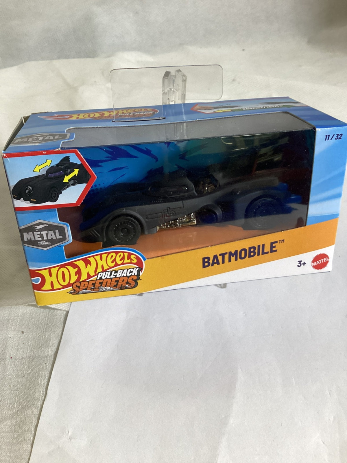 Hot Wheels Batmobile Pull-Back Speeders 1:43 Batman Modellauto OVP