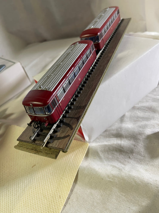 ROCO 43945 H0 Schienenbus rot mit Hänger DB - für Märklin Wechselstrom -ohne OVP